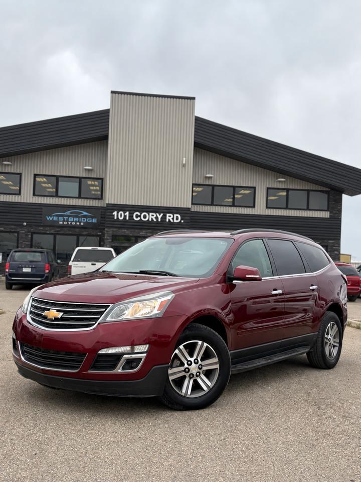 2017 Chevrolet Traverse LT - Photo #3