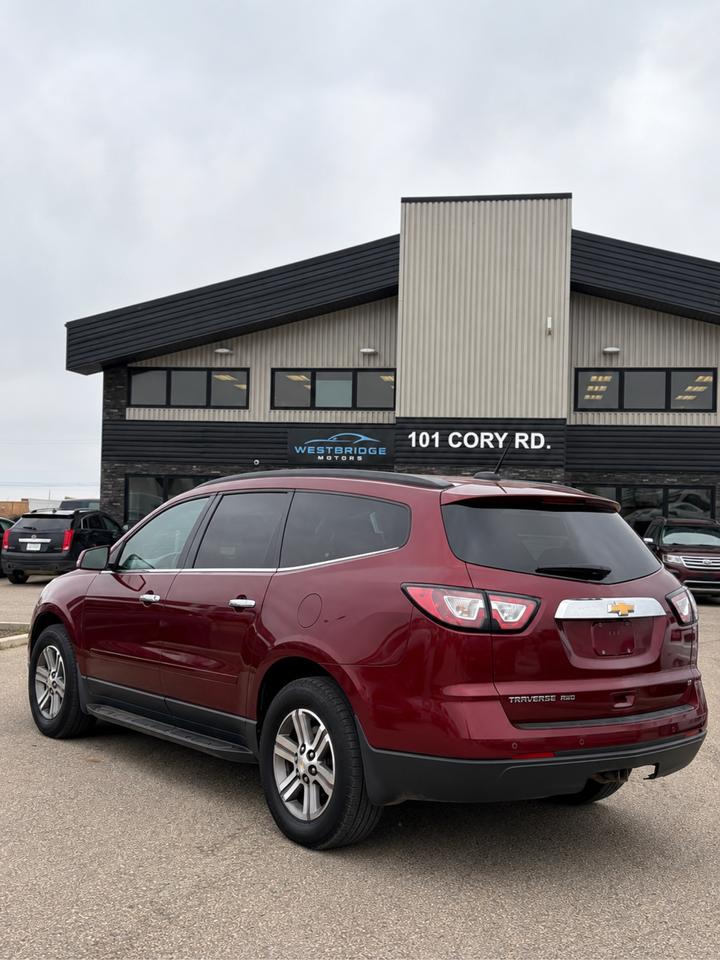 2017 Chevrolet Traverse LT Photo
