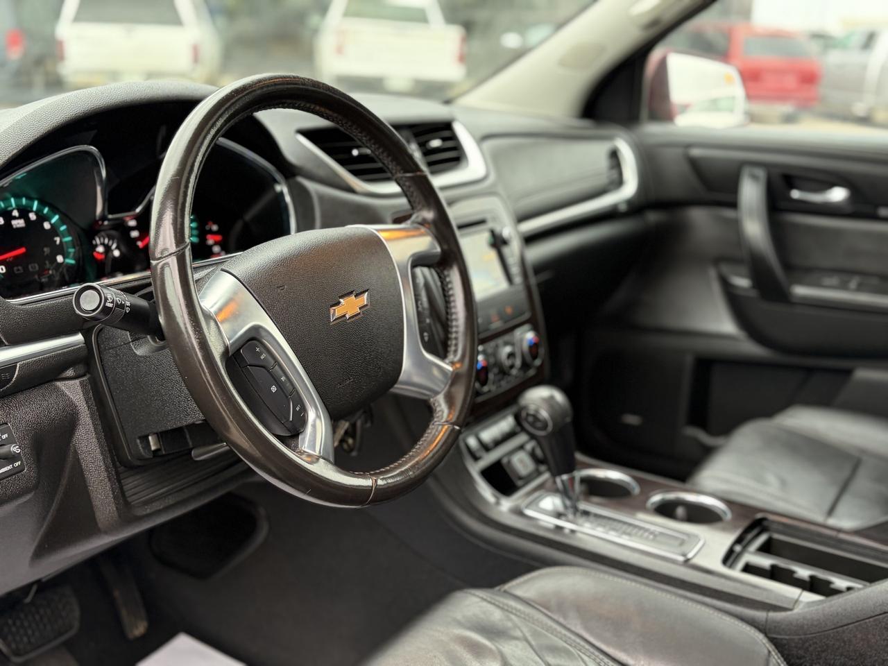 2017 Chevrolet Traverse LT Photo