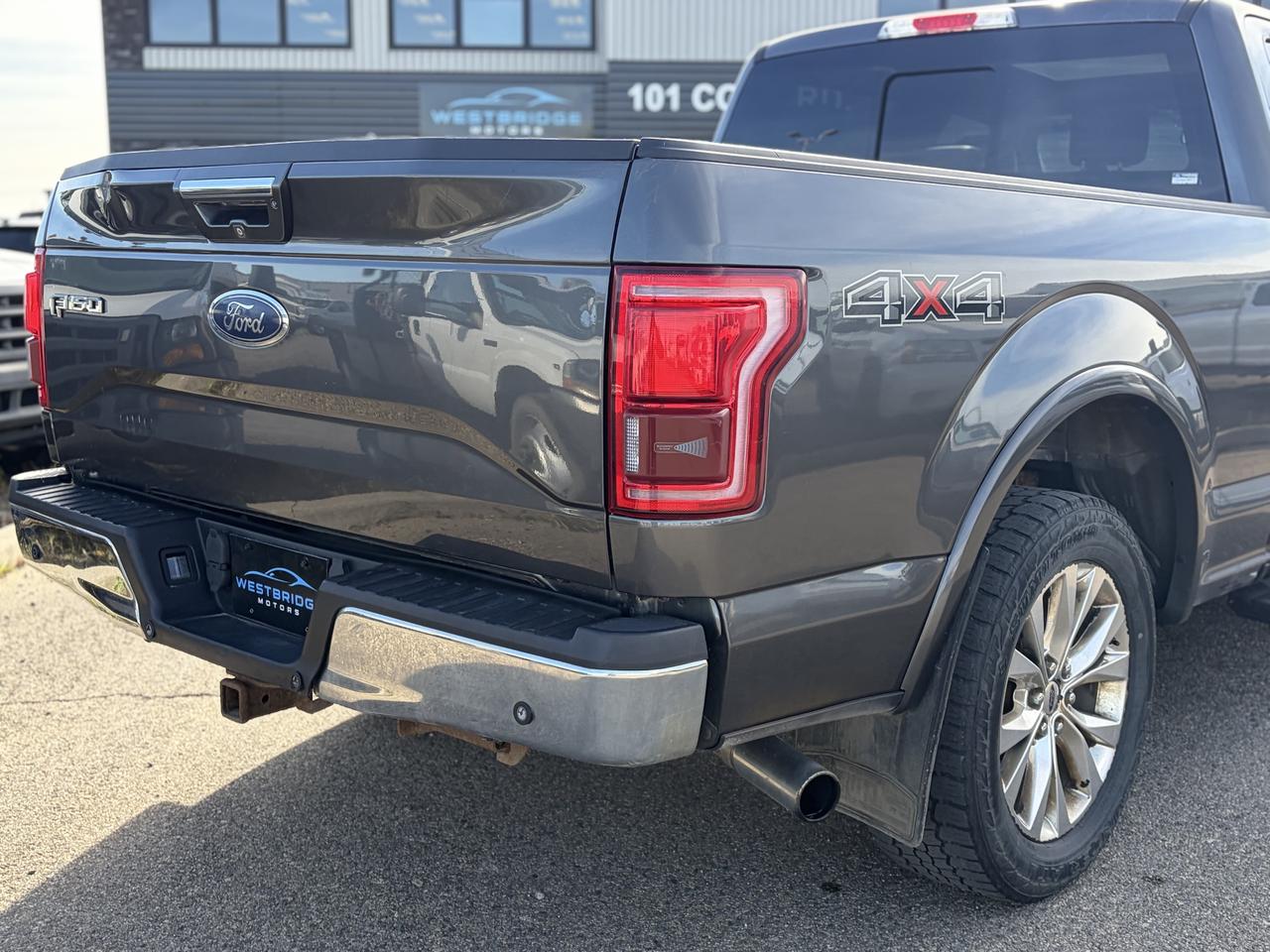 2015 Ford F-150 Lariat - Photo #8