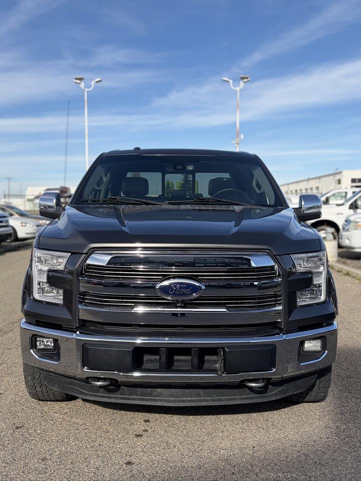 2015 Ford F-150 Lariat Photo