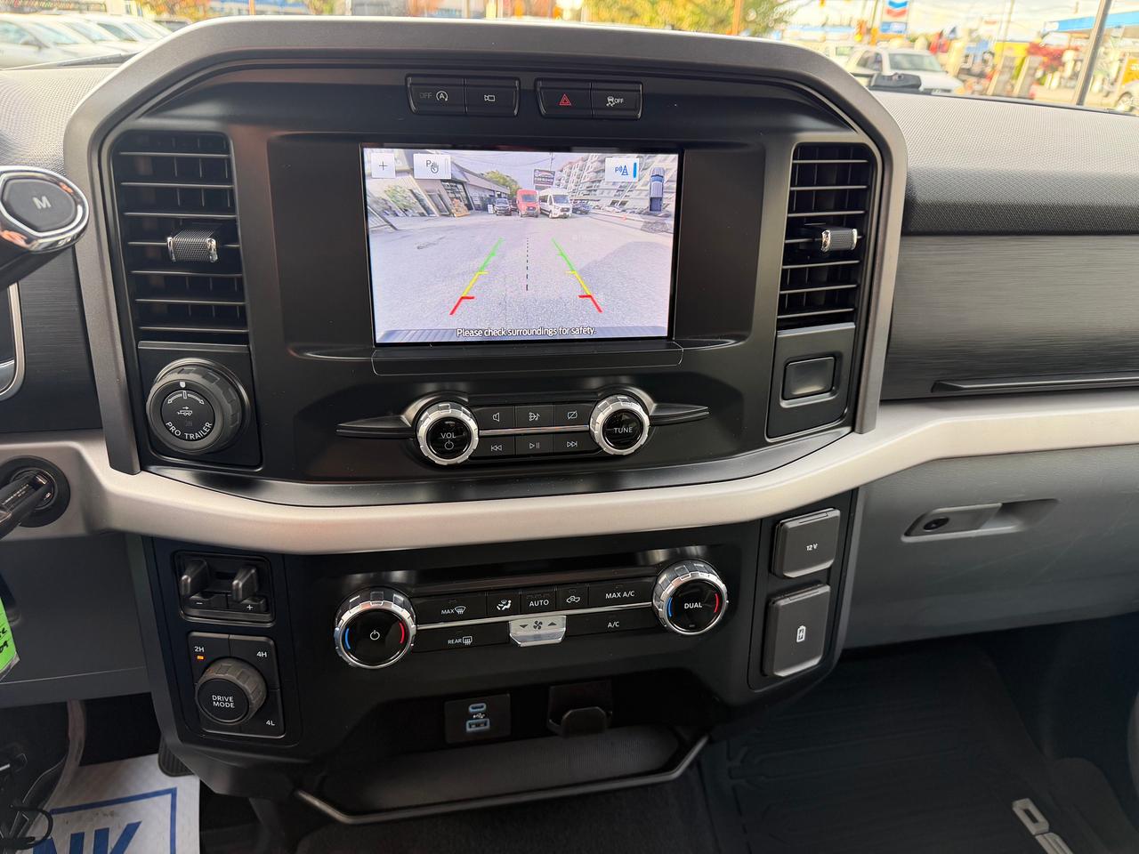 2023 Ford F-150 XLT Photo