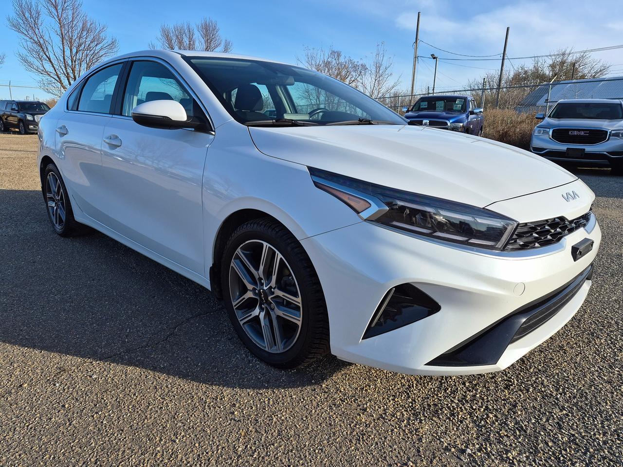 2022 Kia Forte EX+ Sunroof, Blindspot Det, Htd Steering & Seats, - Photo #1