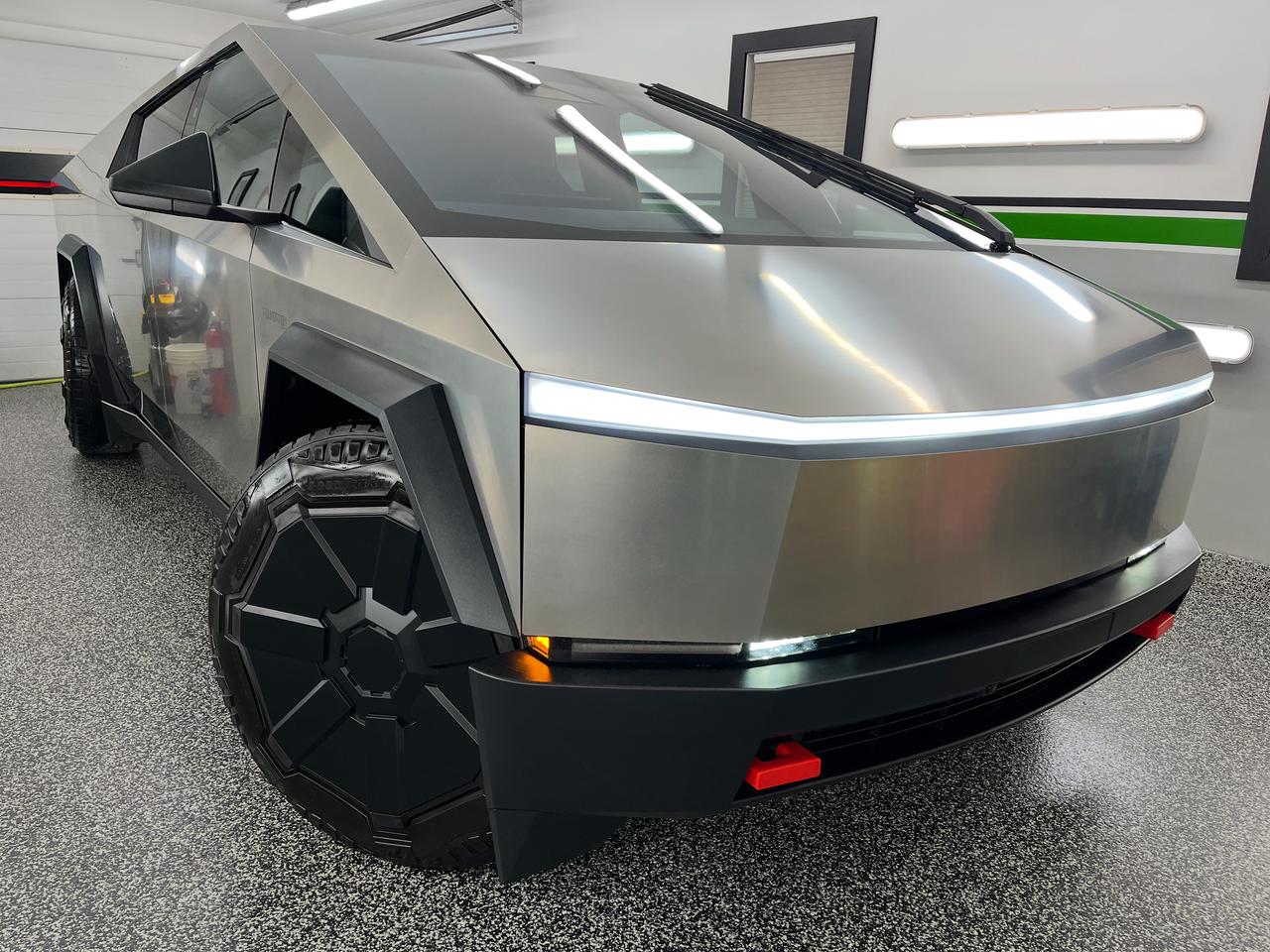 2024 Tesla Cybertruck