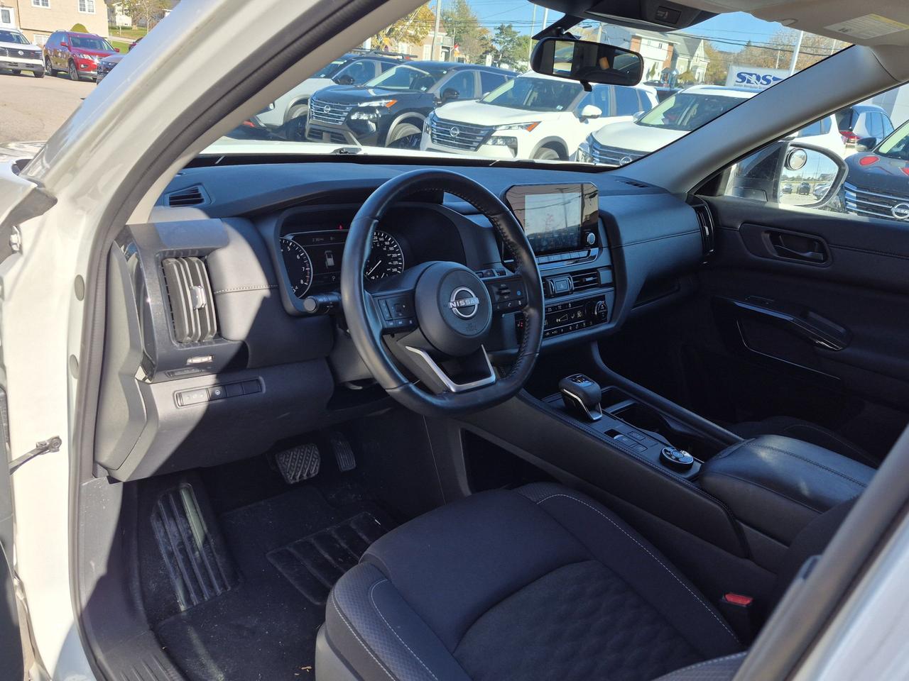 2024 Nissan Pathfinder S Photo
