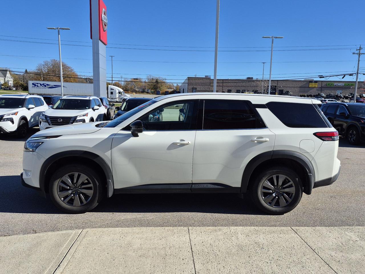 2024 Nissan Pathfinder S Photo