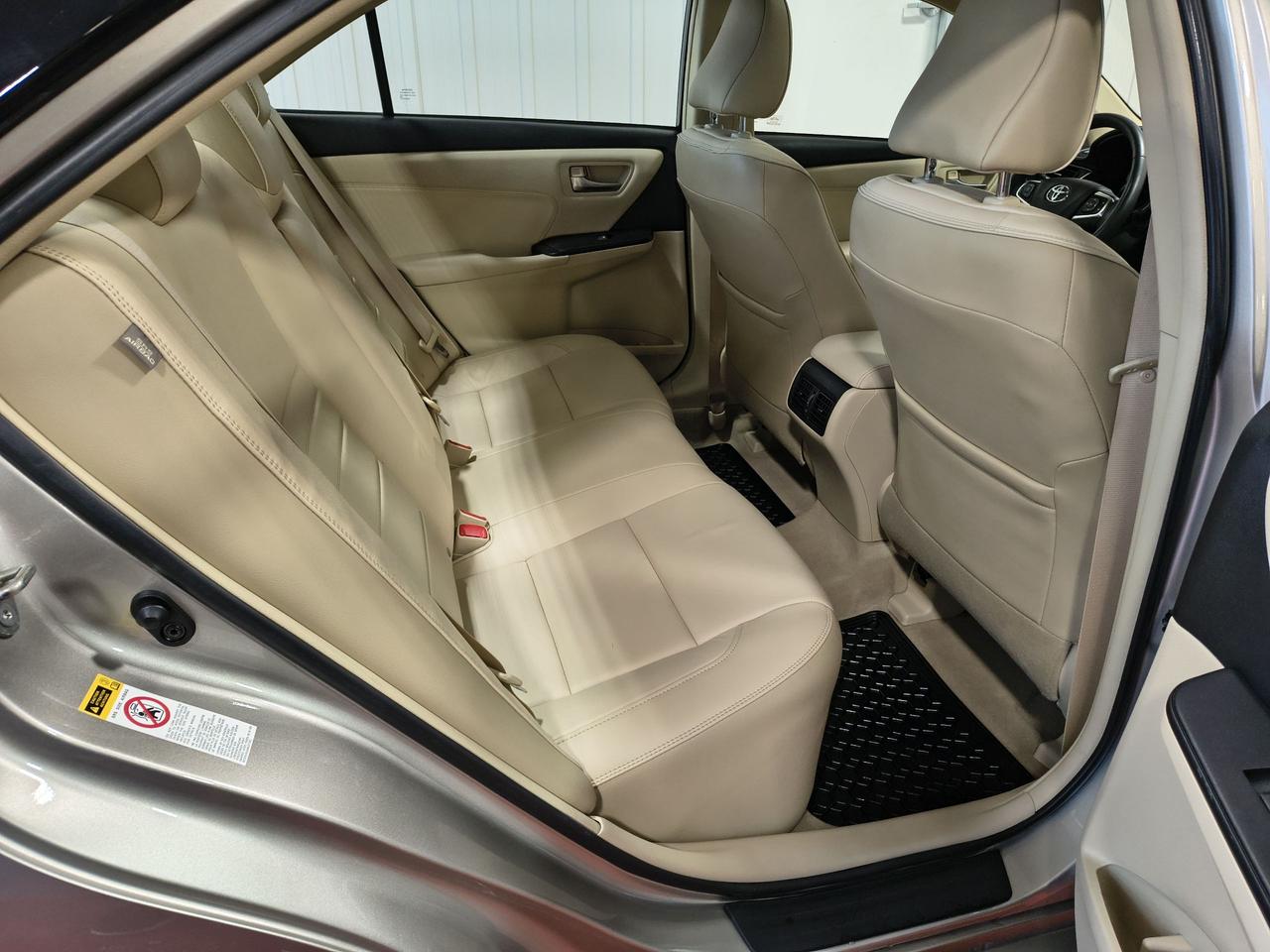 2017 Toyota Camry XLE Photo