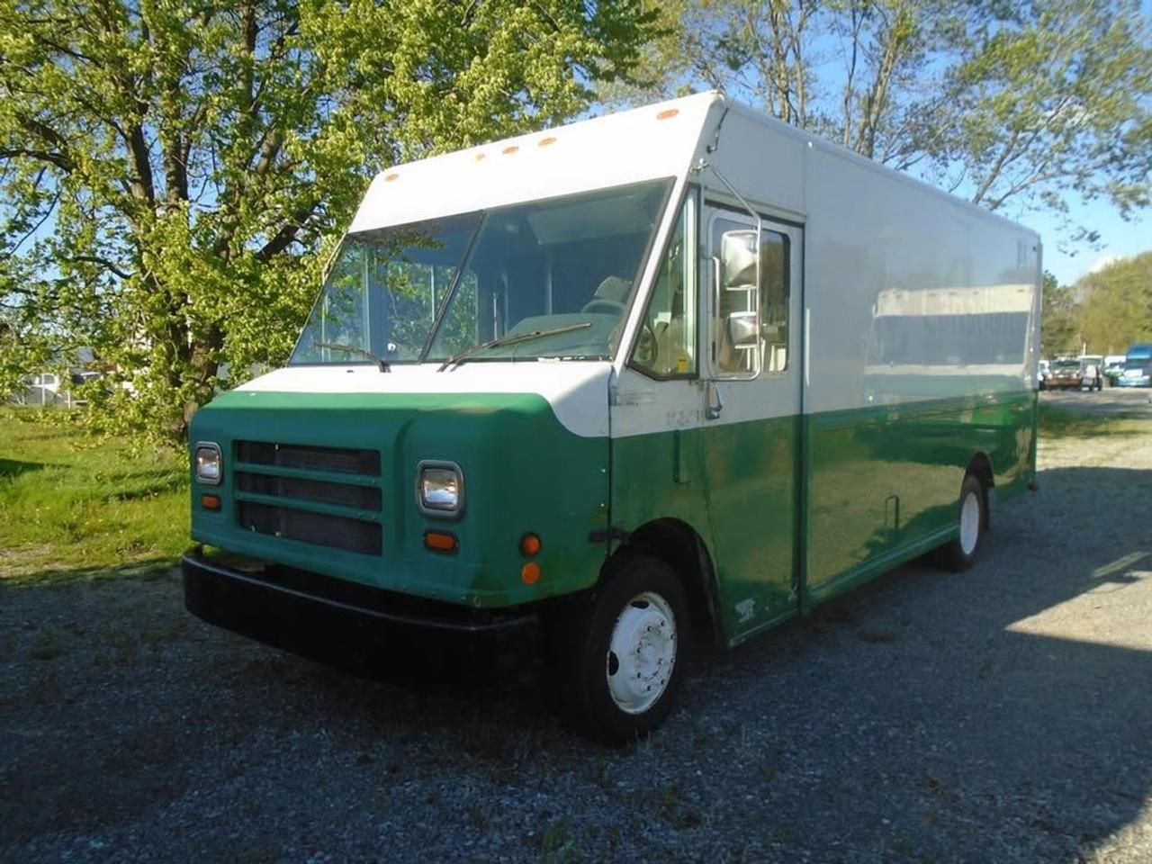 2006 Freightliner MT45