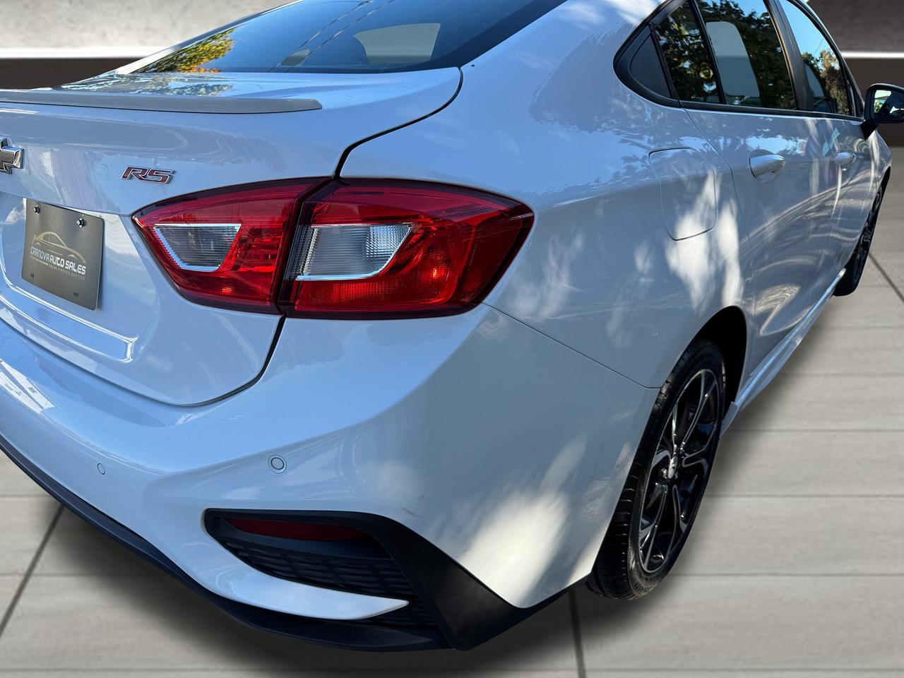 2019 Chevrolet Cruze LT+ONE OWNER+CLEAN CARFAX *LOW KMS* Photo