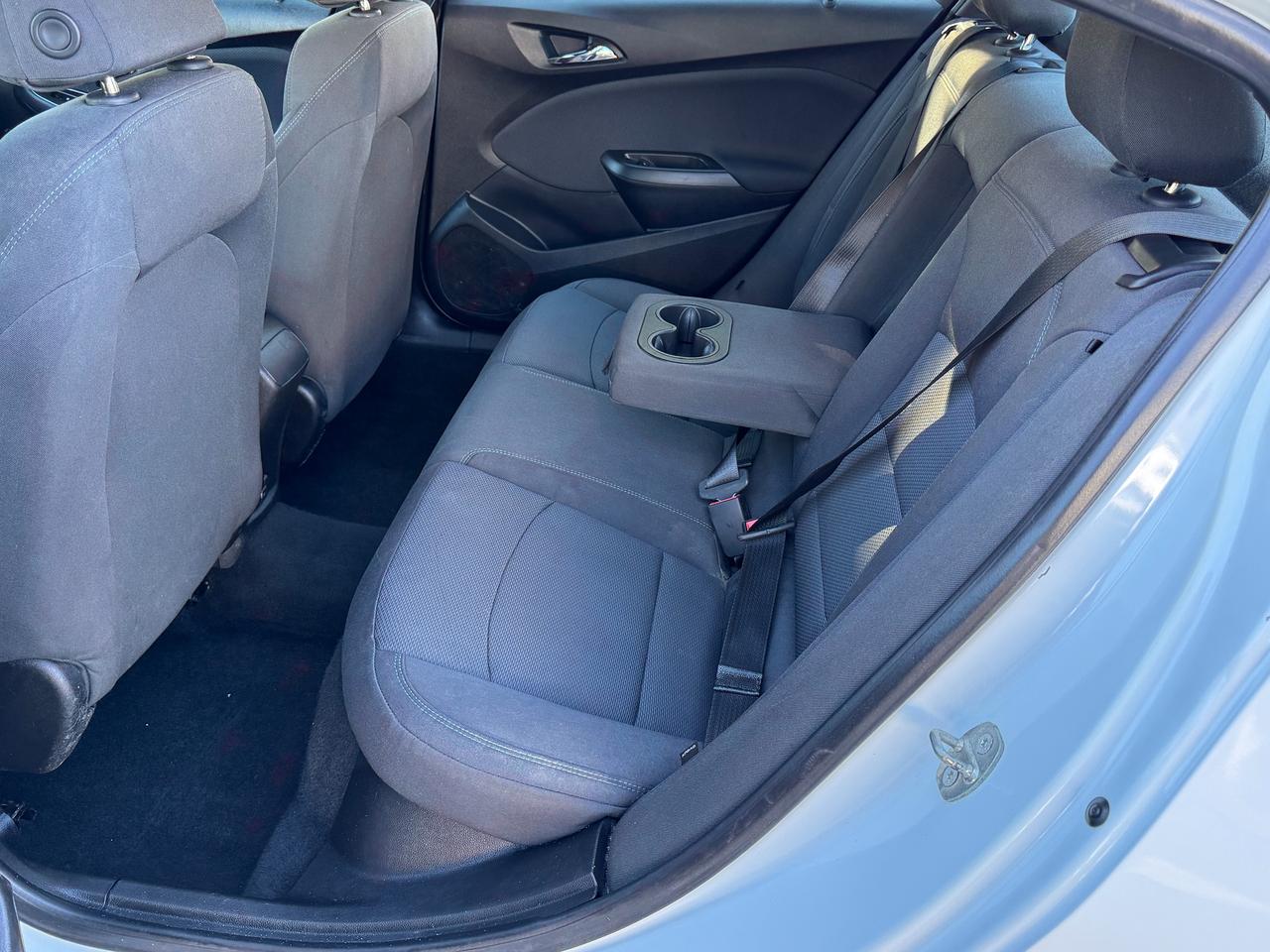 2019 Chevrolet Cruze LT+ONE OWNER+CLEAN CARFAX *LOW KMS* Photo