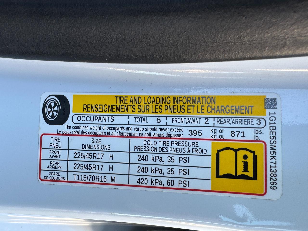 2019 Chevrolet Cruze LT+ONE OWNER+CLEAN CARFAX *LOW KMS* Photo