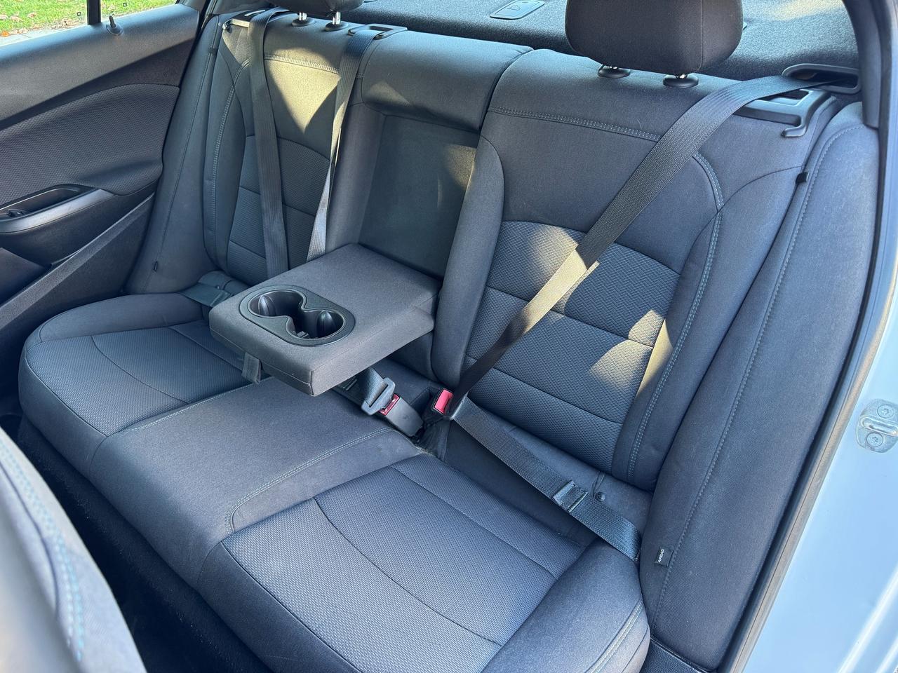 2019 Chevrolet Cruze LT+ONE OWNER+CLEAN CARFAX *LOW KMS* Photo