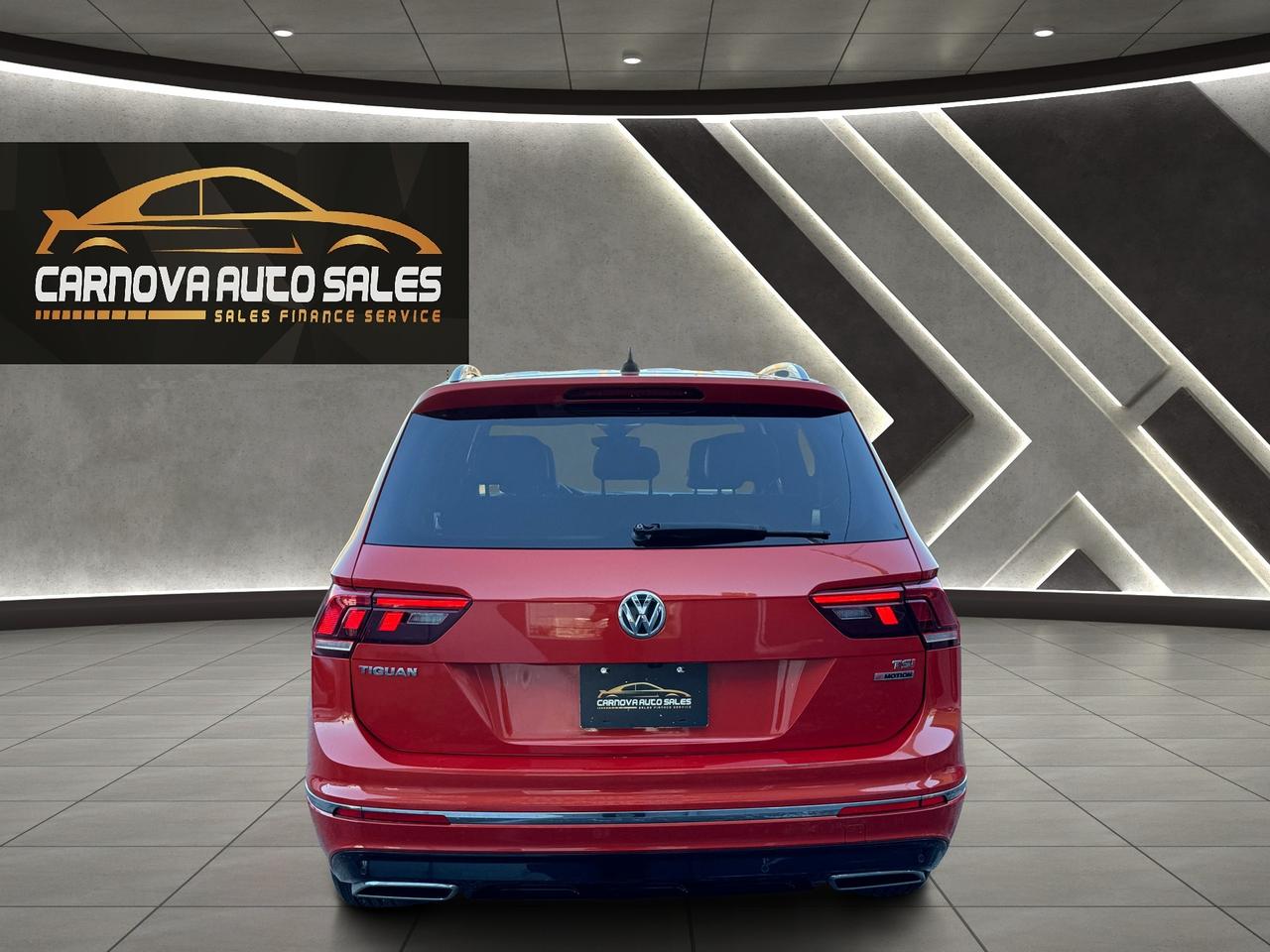 2018 Volkswagen Tiguan Highline R-LINE 4MOTION+CLEAN CARFAX Photo