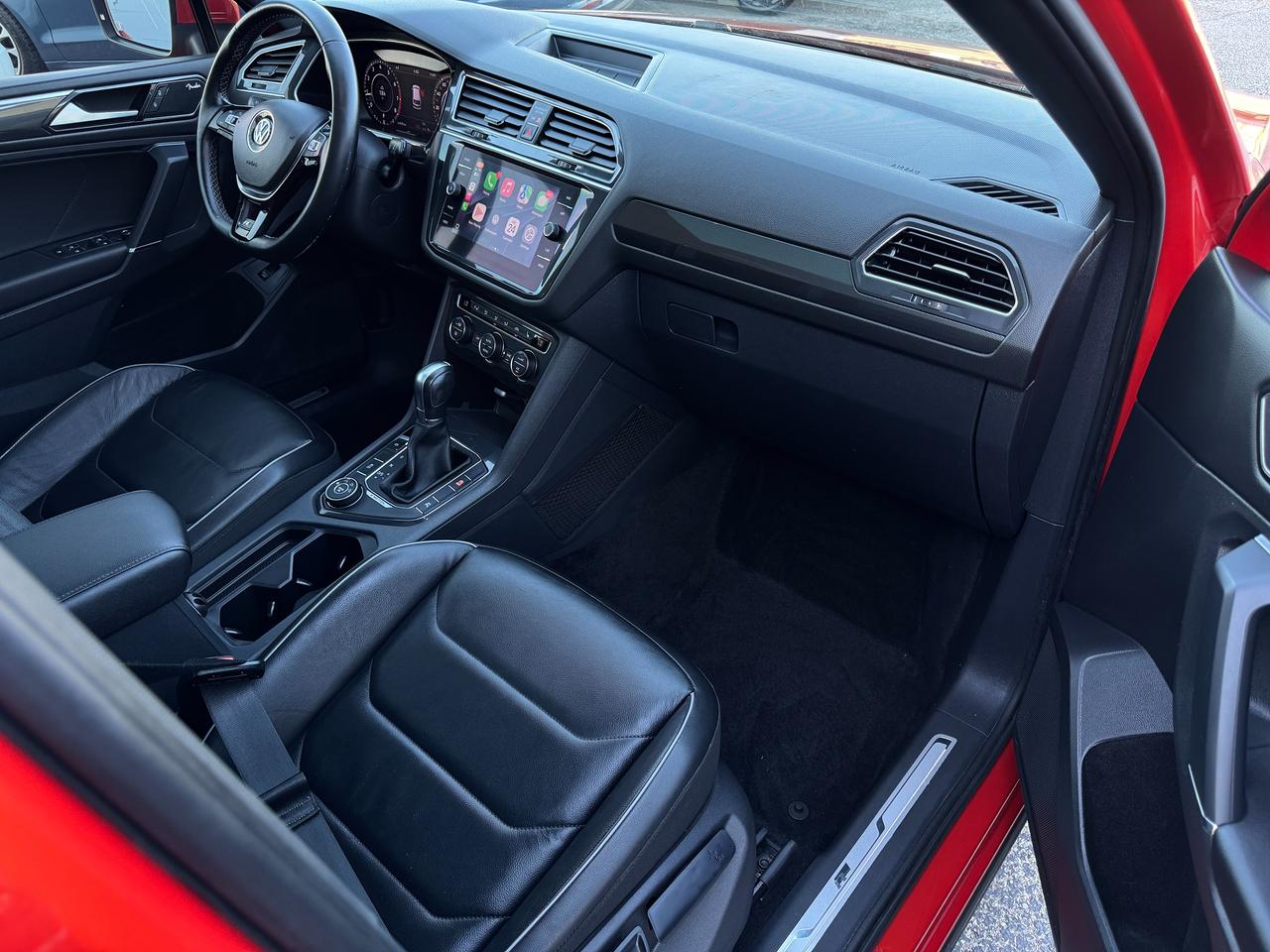 2018 Volkswagen Tiguan Highline R-LINE 4MOTION+CLEAN CARFAX Photo