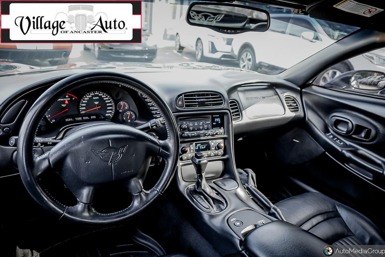 2002 Chevrolet Corvette 2dr Convertible Photo