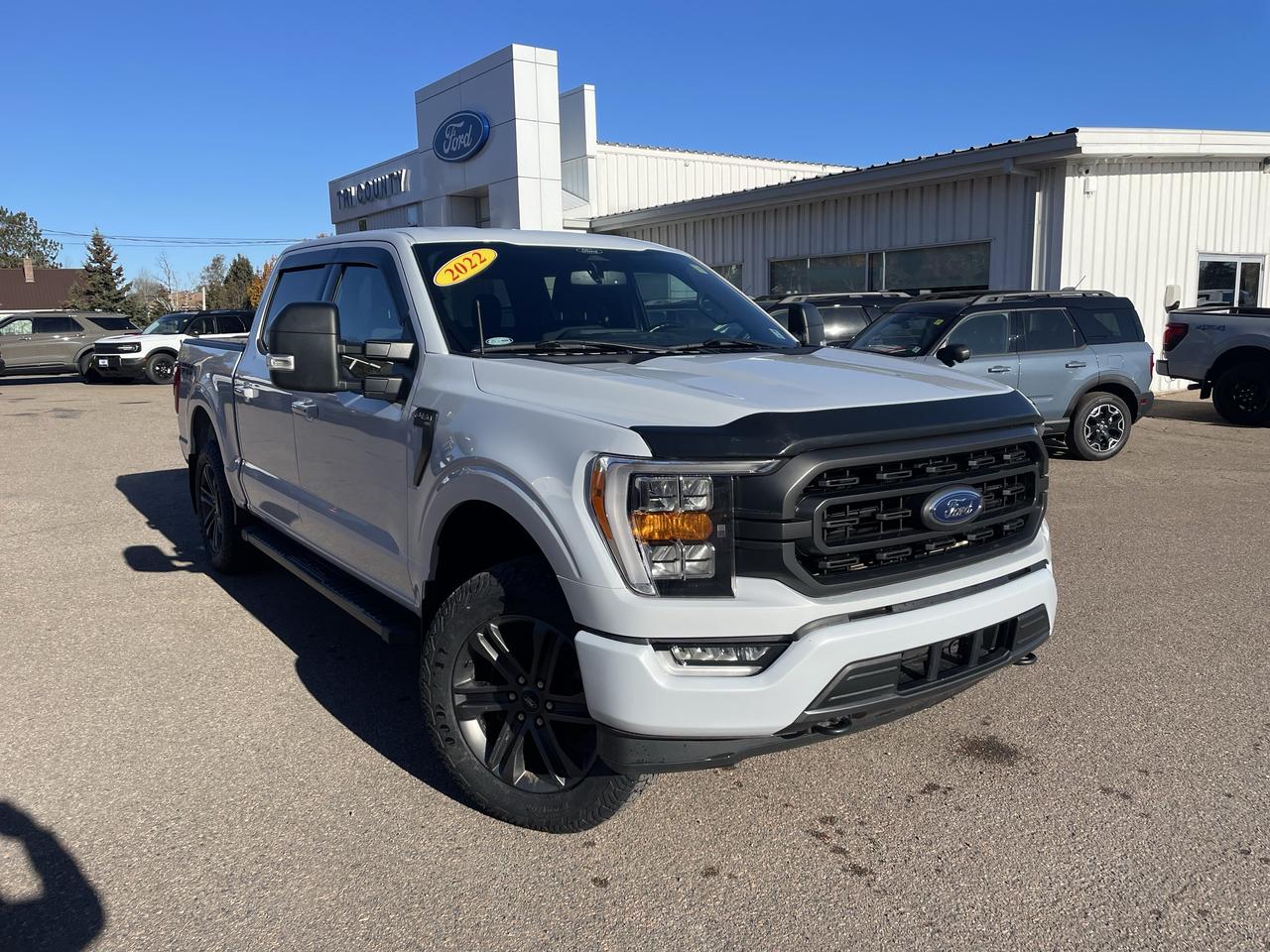 2022 Ford F-150 XLT Photo0