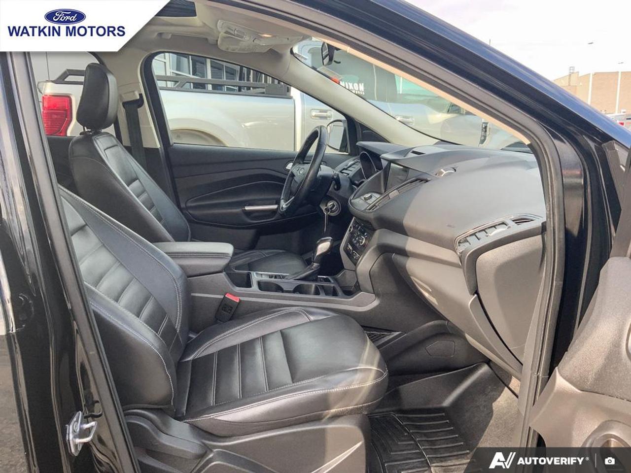 2018 Ford Escape 4WD SEL AWD 2.0L Photo24