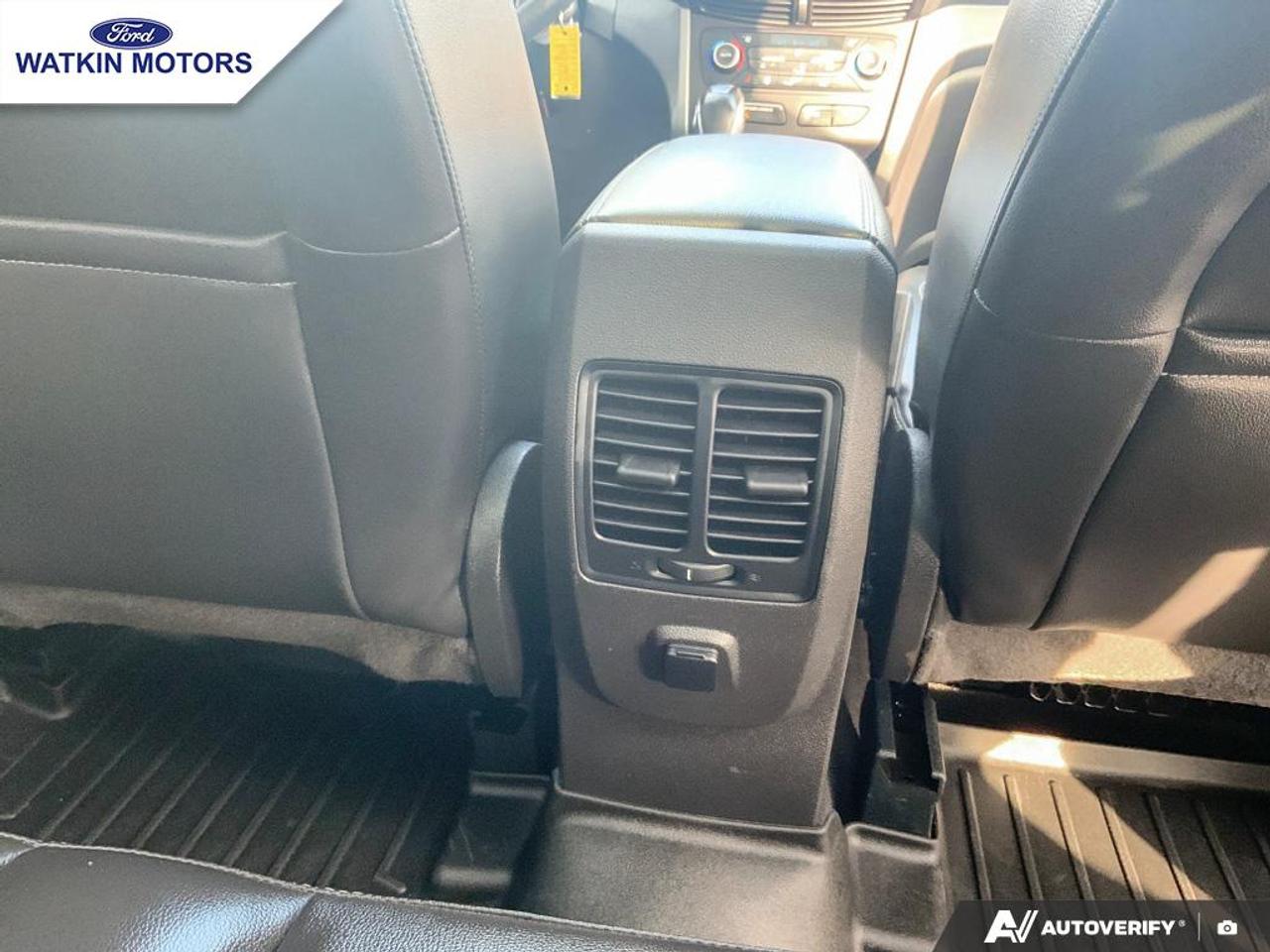 2018 Ford Escape 4WD SEL AWD 2.0L Photo28