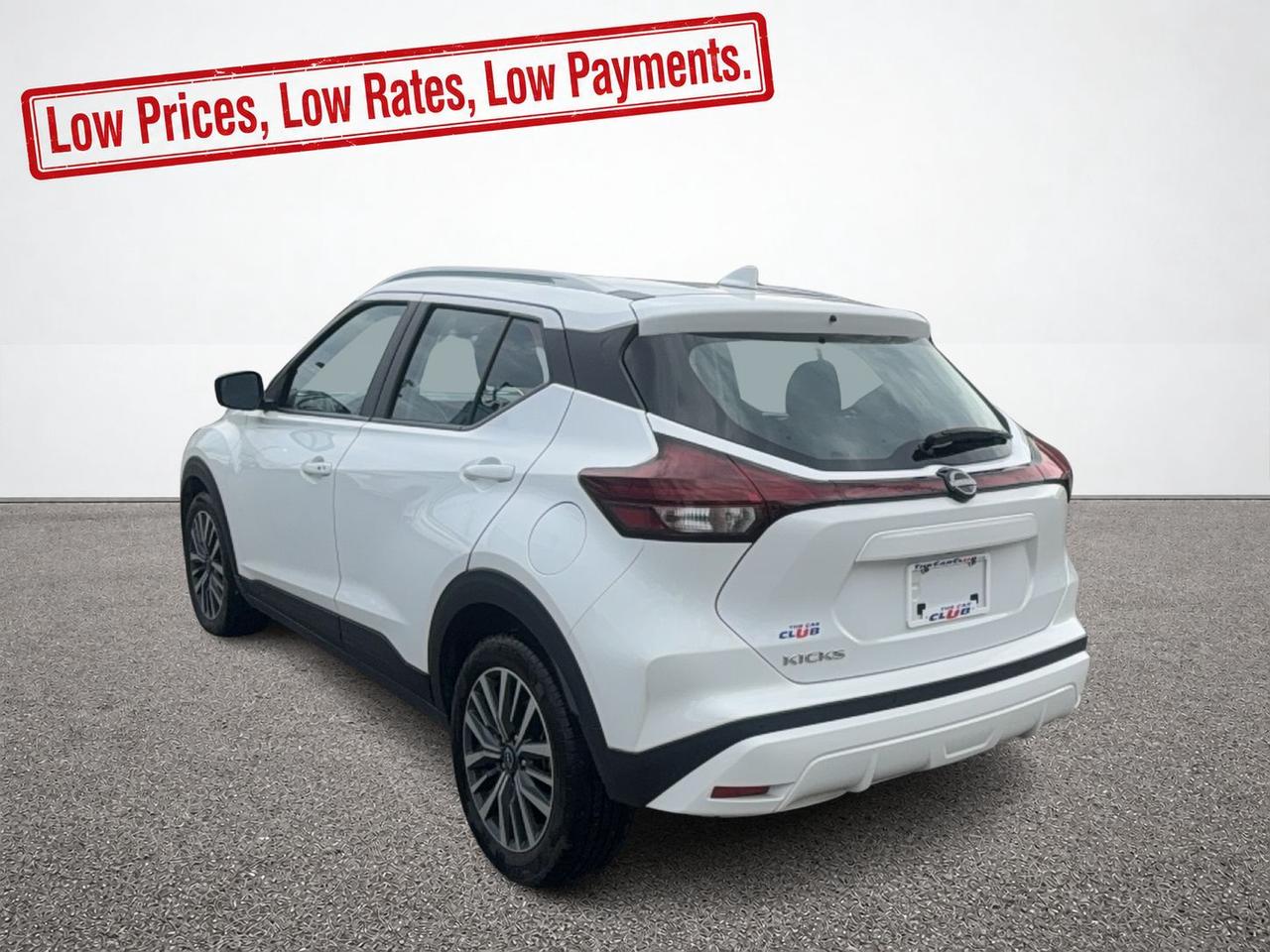 2025 Nissan Kicks Play SV