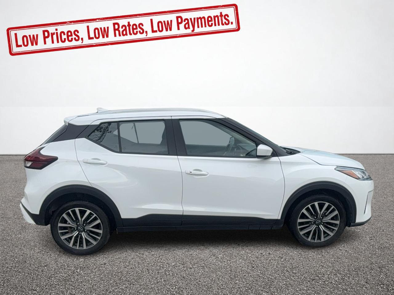 2025 Nissan Kicks Play SV