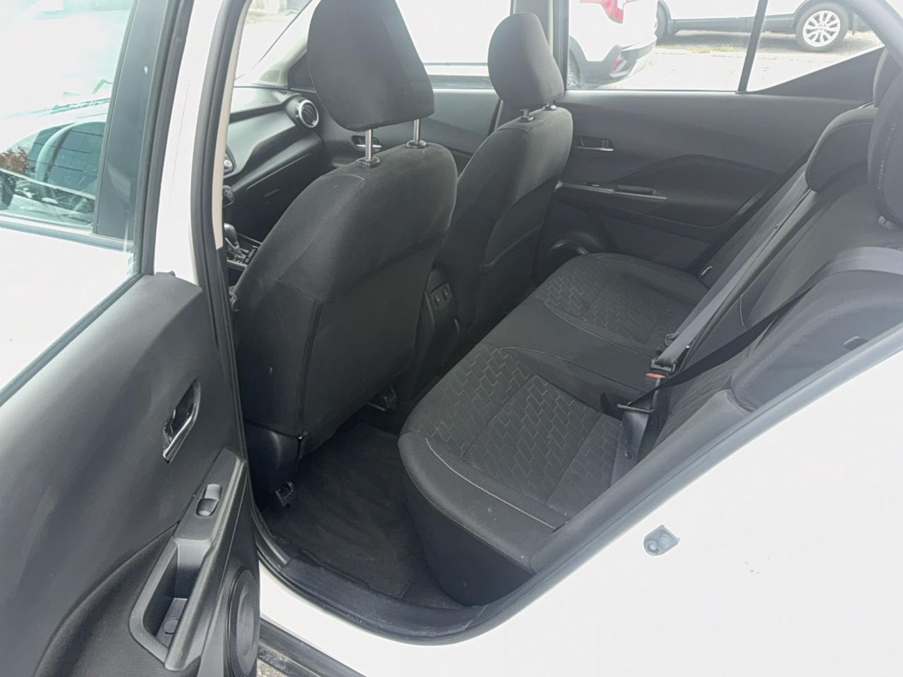 2025 Nissan Kicks Play SV