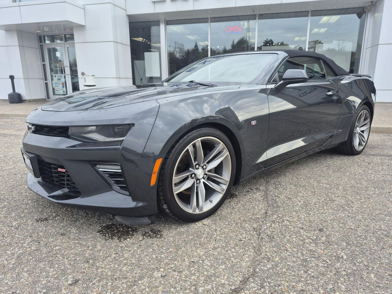 2017 Chevrolet Camaro 2SS, CONVERTIBLE, 6.L V8! MANUAL! LOADED! Photo1