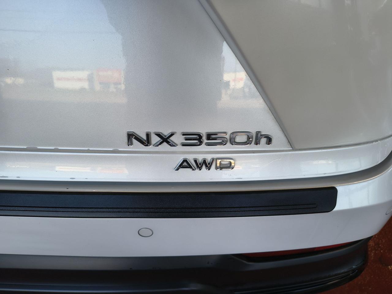 2022 Lexus NX NX 350H Photo