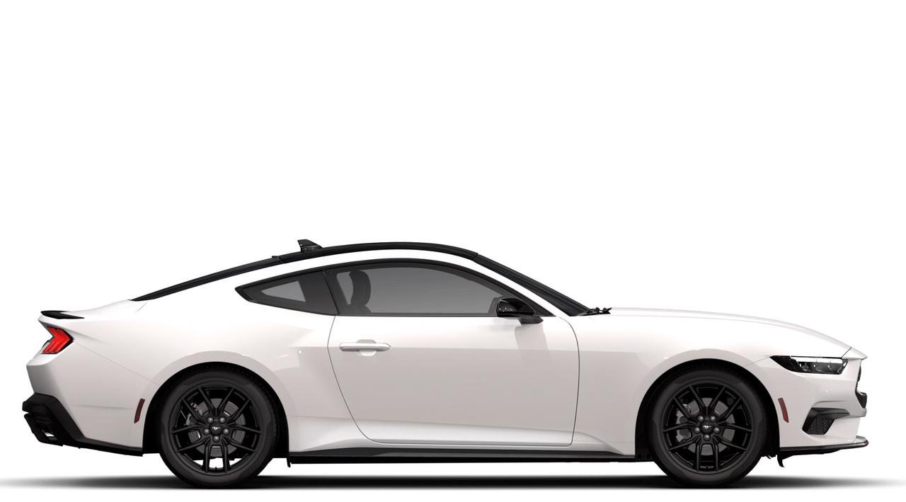 2026 Ford Mustang EcoBoost Fastback Photo4
