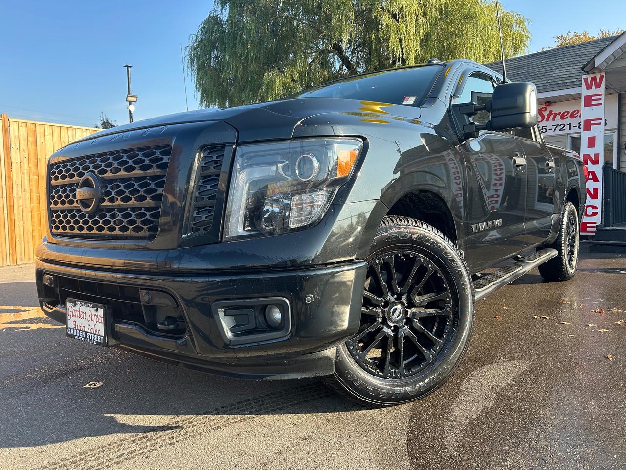2018 Nissan Titan SV MIDNIGHT EDITION