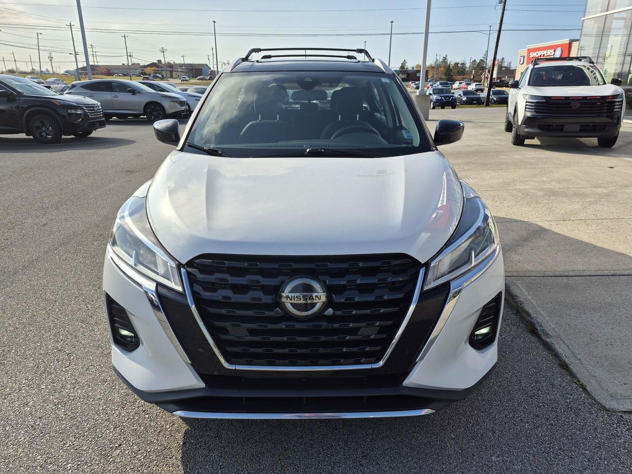 2021 Nissan Kicks SV Photo2