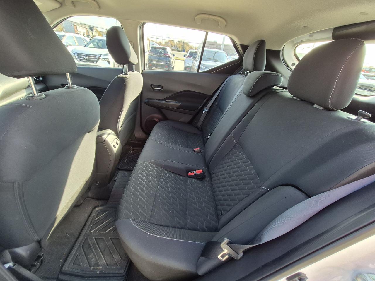 2021 Nissan Kicks SV Photo