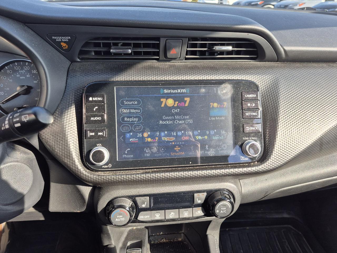 2021 Nissan Kicks SV Photo