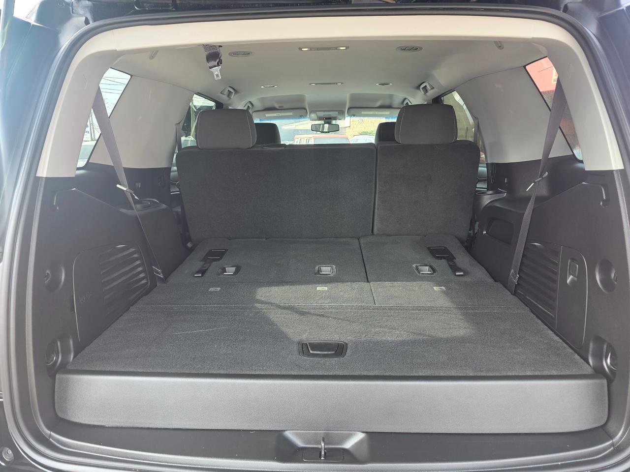 2017 Chevrolet Tahoe 4WD Photo