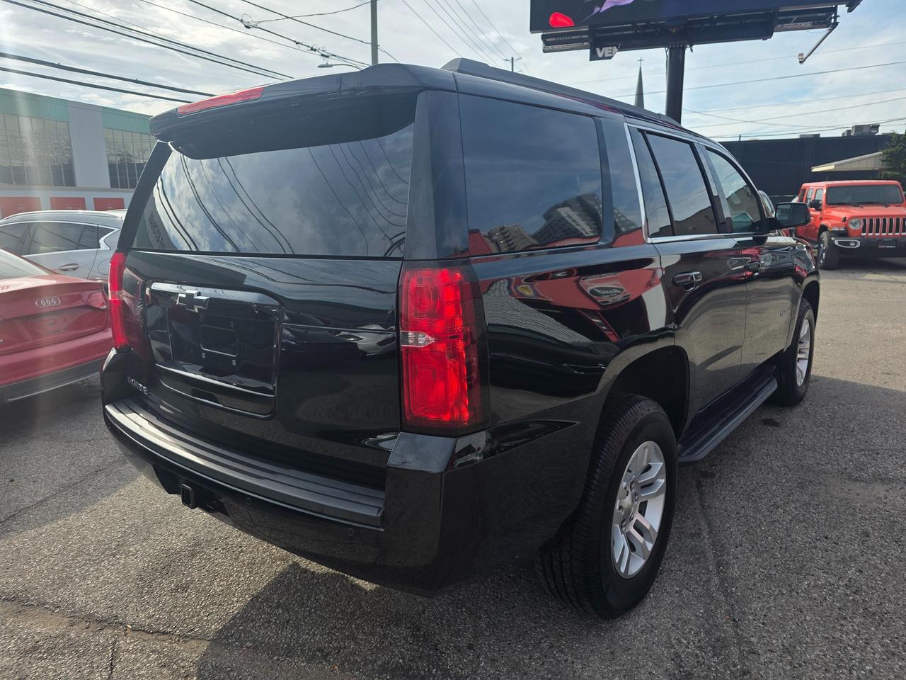 2017 Chevrolet Tahoe 4WD Photo