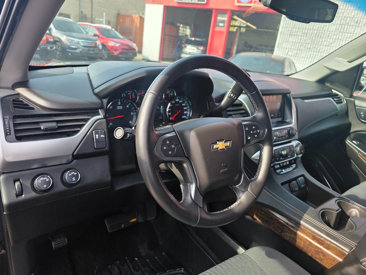 2017 Chevrolet Tahoe 4WD Photo