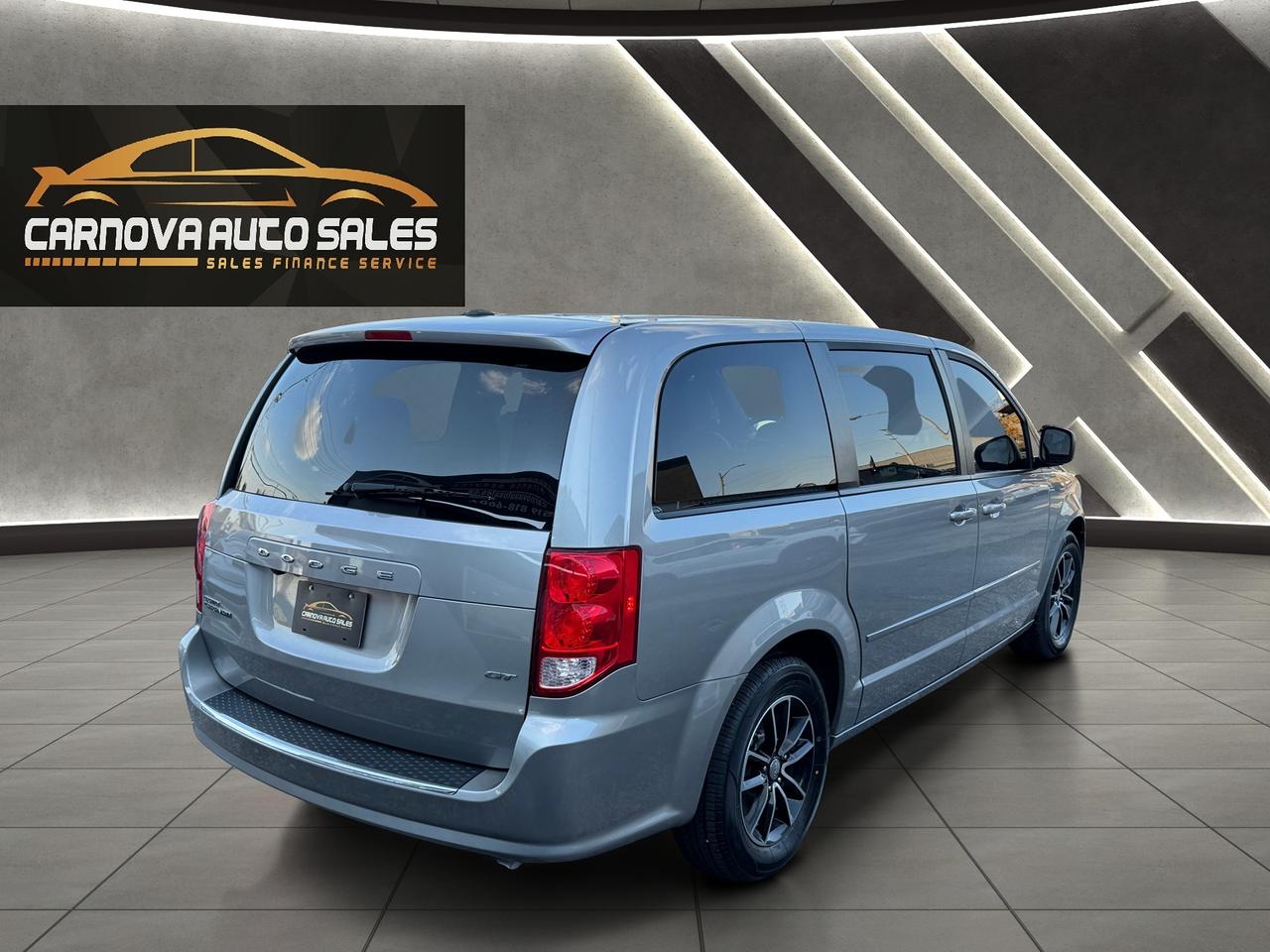 2017 Dodge Grand Caravan GT+StowNGo+DVD+Leather+CLEAN CARFAX Photo