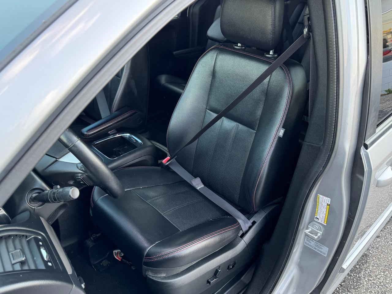 2017 Dodge Grand Caravan GT+StowNGo+DVD+Leather+CLEAN CARFAX Photo