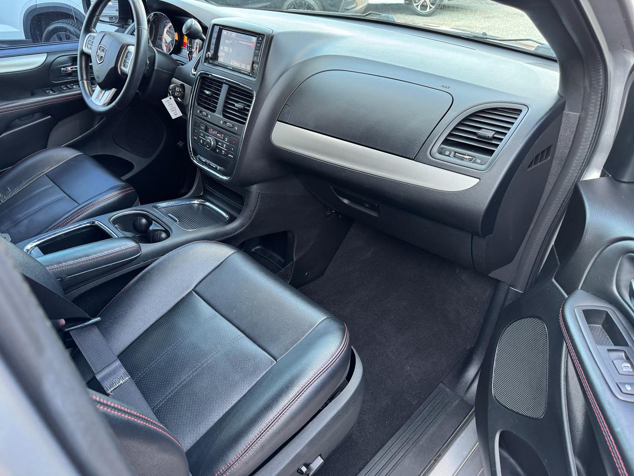 2017 Dodge Grand Caravan GT+StowNGo+DVD+Leather+CLEAN CARFAX Photo