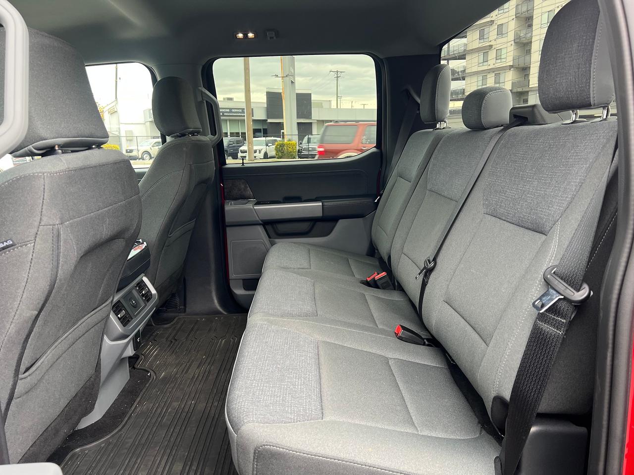 2025 Ford F-150 Lightning XLT Photo
