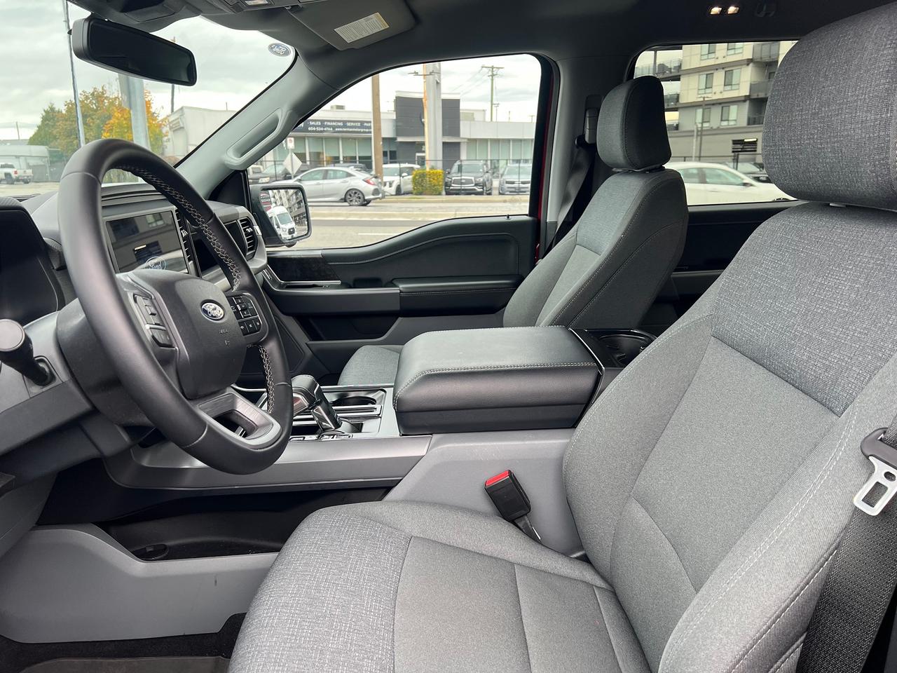 2025 Ford F-150 Lightning XLT Photo