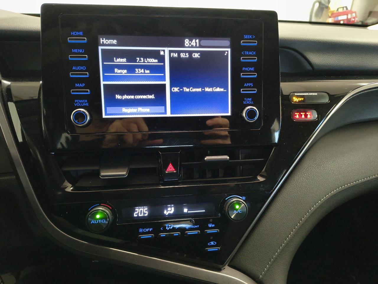 2023 Toyota Camry SE Photo