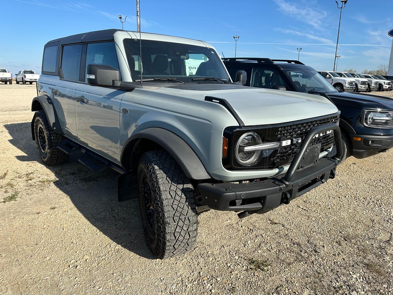 2024 Ford Bronco WildTrak Photo2