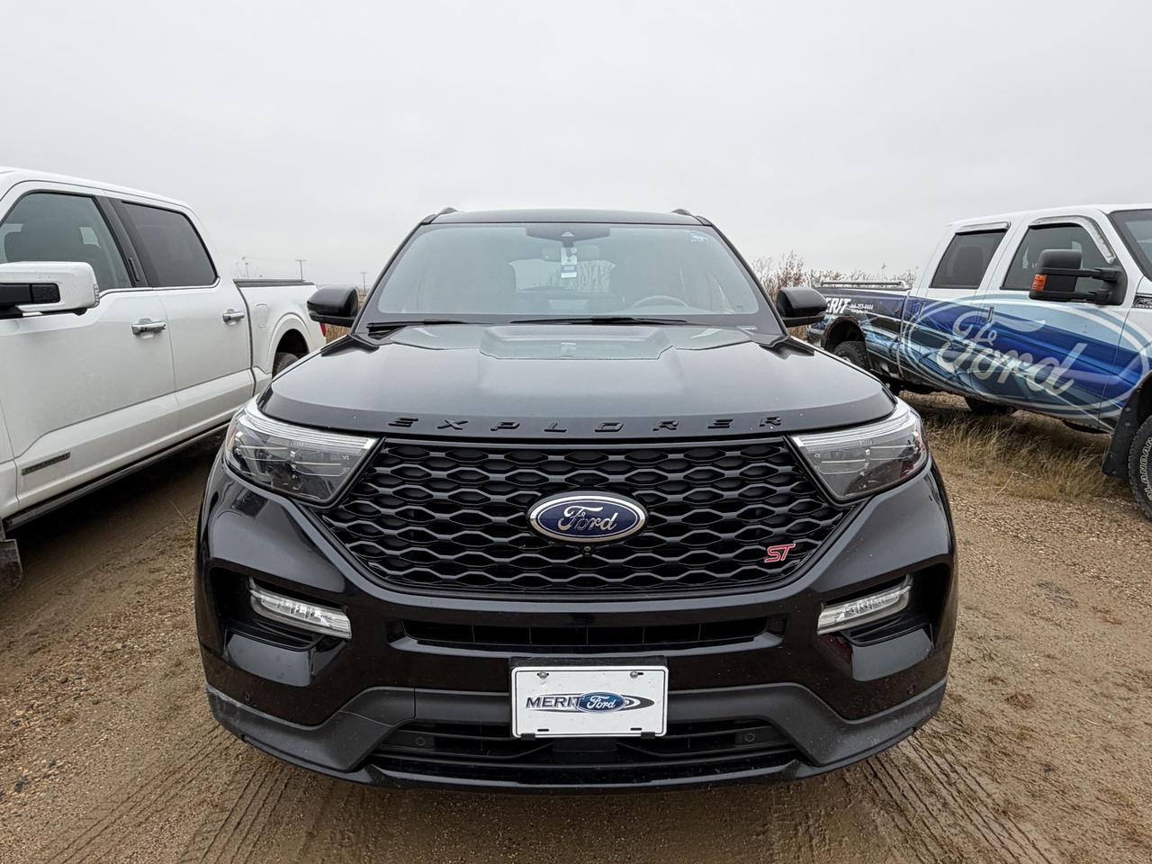 2020 Ford Explorer ST Photo1