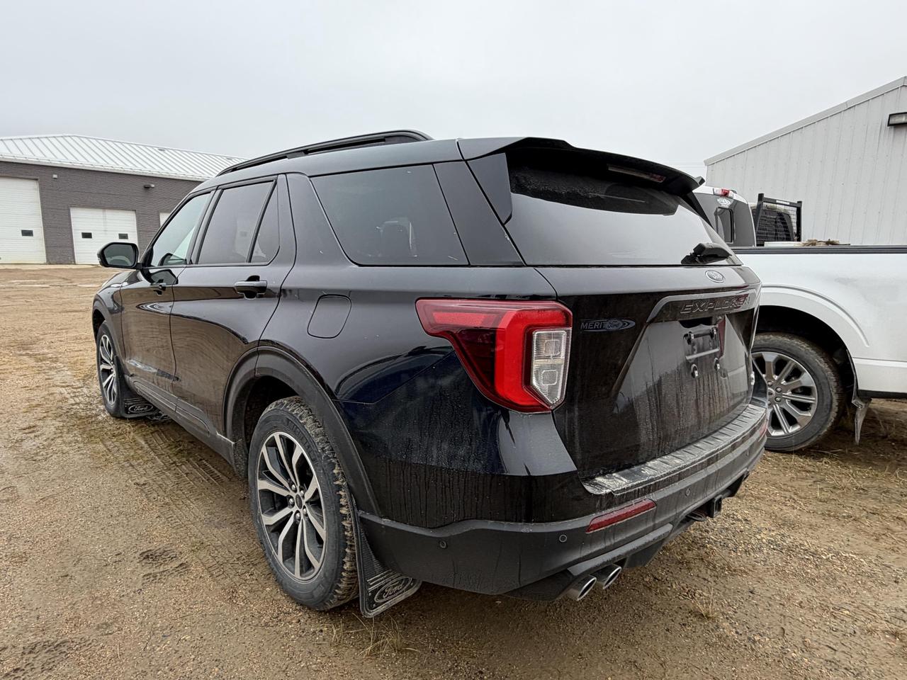 2020 Ford Explorer ST Photo3