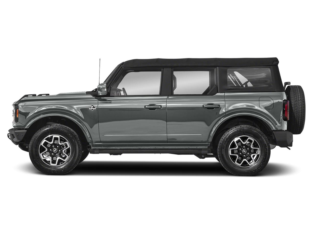 2022 Ford Bronco Outer Banks Photo2