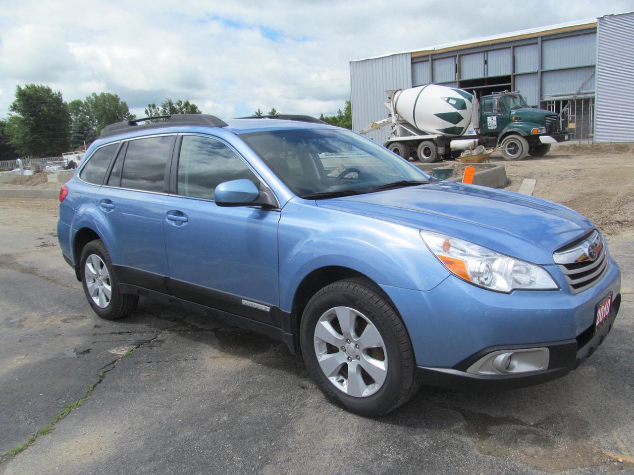 2010 Subaru Outback UNKNOWN Photo2