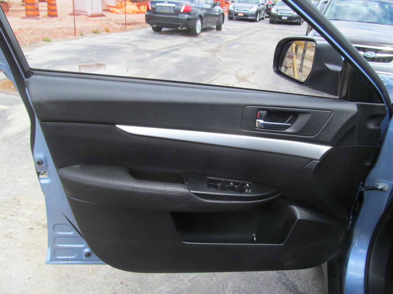 2010 Subaru Outback UNKNOWN Photo