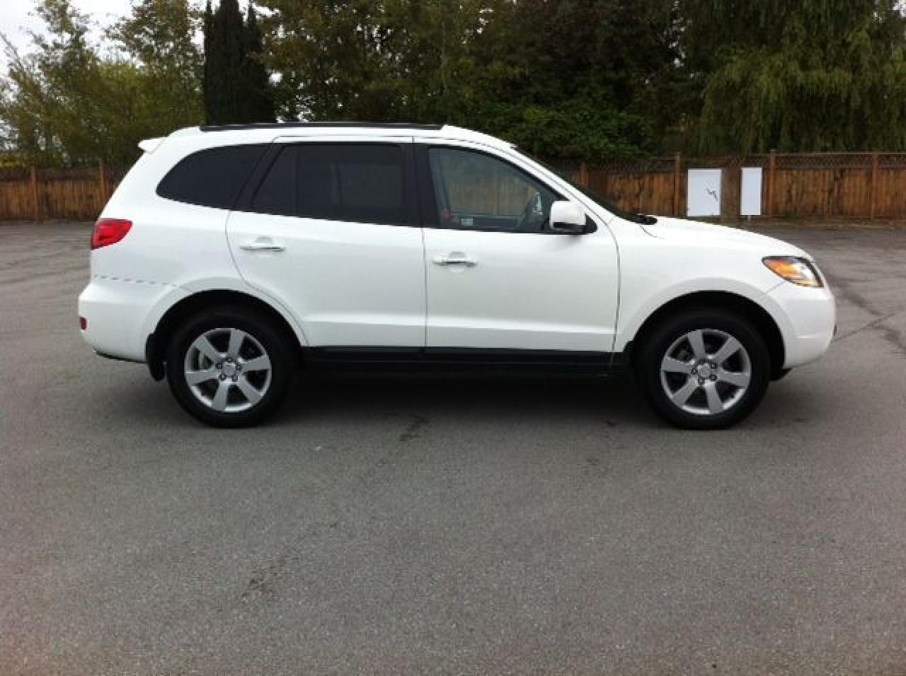 2009 Hyundai Santa Fe LIMITED - Photo #2