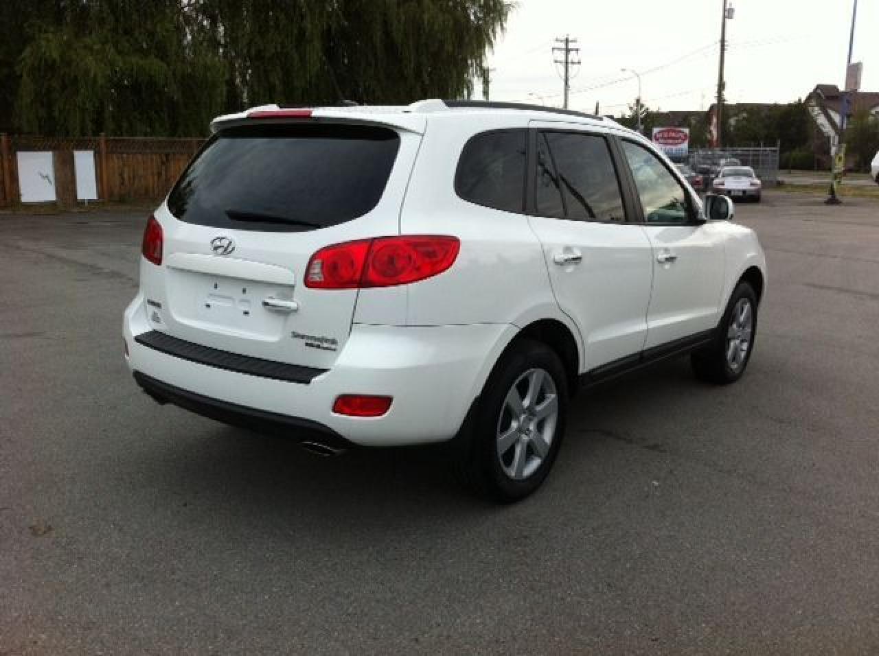 2009 Hyundai Santa Fe LIMITED - Photo #3