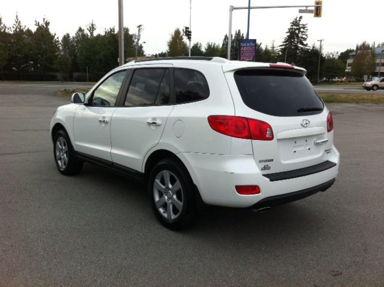 2009 Hyundai Santa Fe LIMITED - Photo #6